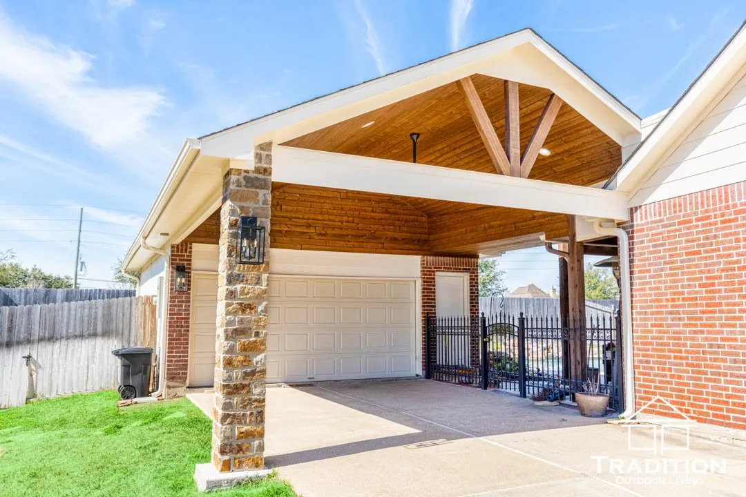 Carport in Richmond, Texas
