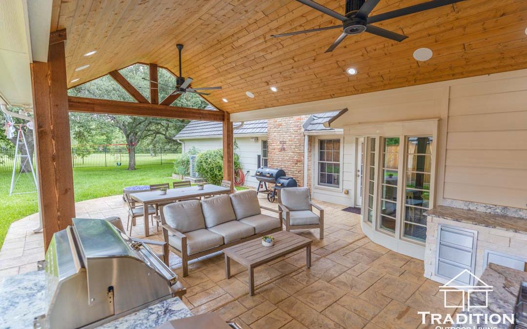 Custom Patio Cover & Outdoor Kitchen in Houston, Texas