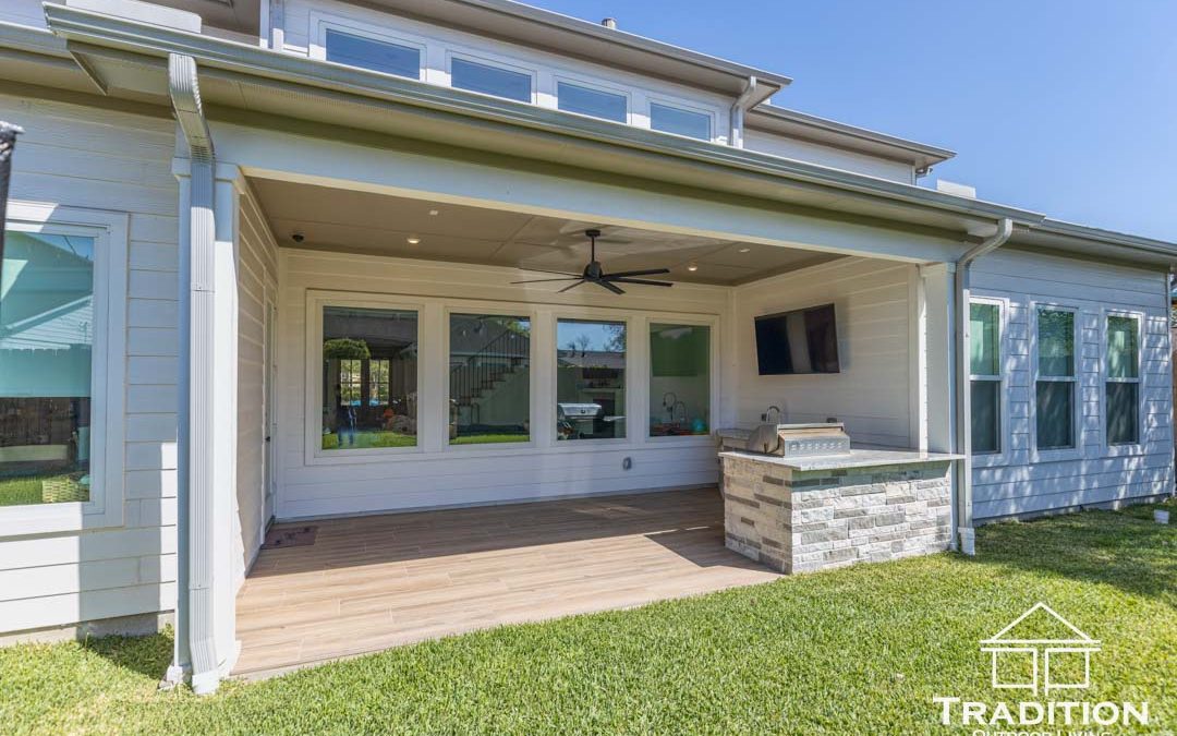 Small Patio Cover & Outdoor Kitchen Project in Houston, TX