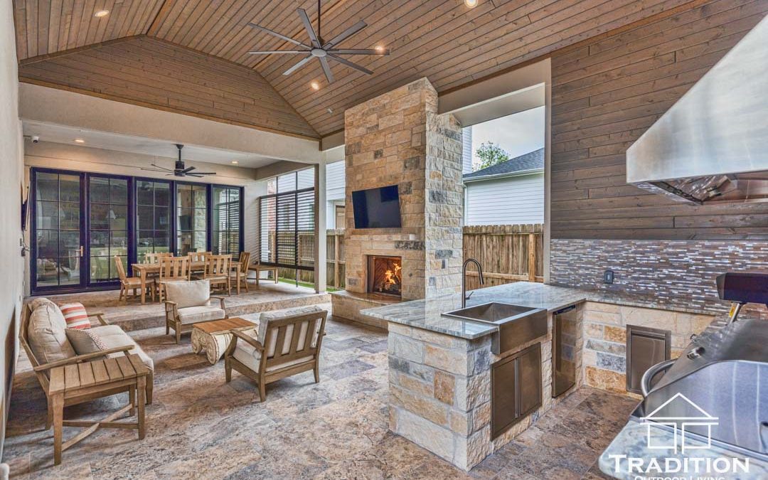 Houston Outdoor Living Space with Outdoor Kitchen & Fireplace