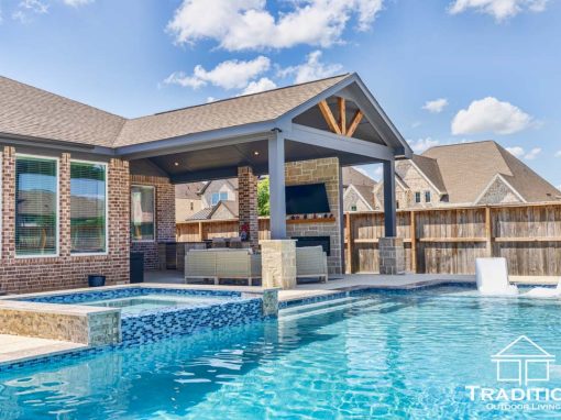 Houston Outdoor Living Space with Outdoor Kitchen & Fireplace